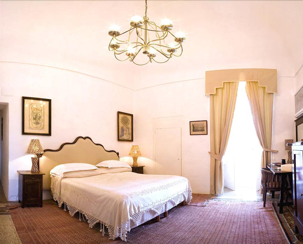 Masseria Torre Coccaro Savelletri酒店